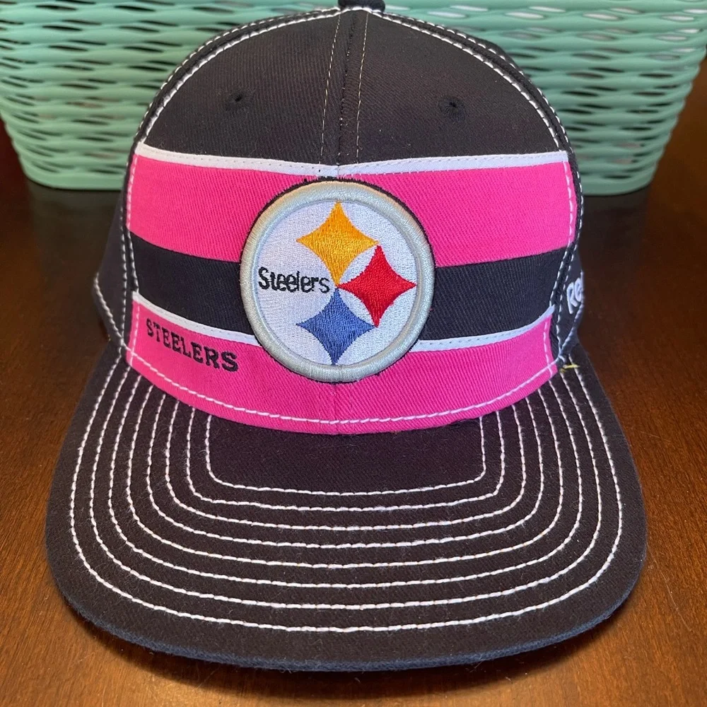NWOT NFL Reebok On Field Steelers Breast Cancer Awareness Fitted Hat S/M - Picture 2 of 8